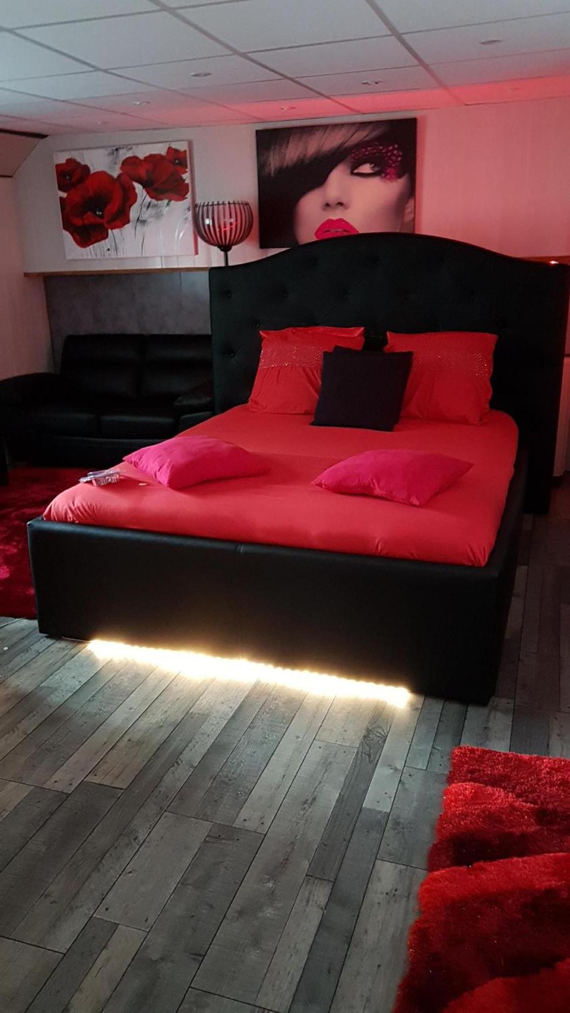 Hotel Peniche Morgane 2 Sas Les Betises Cambrai Zewnętrze zdjęcie